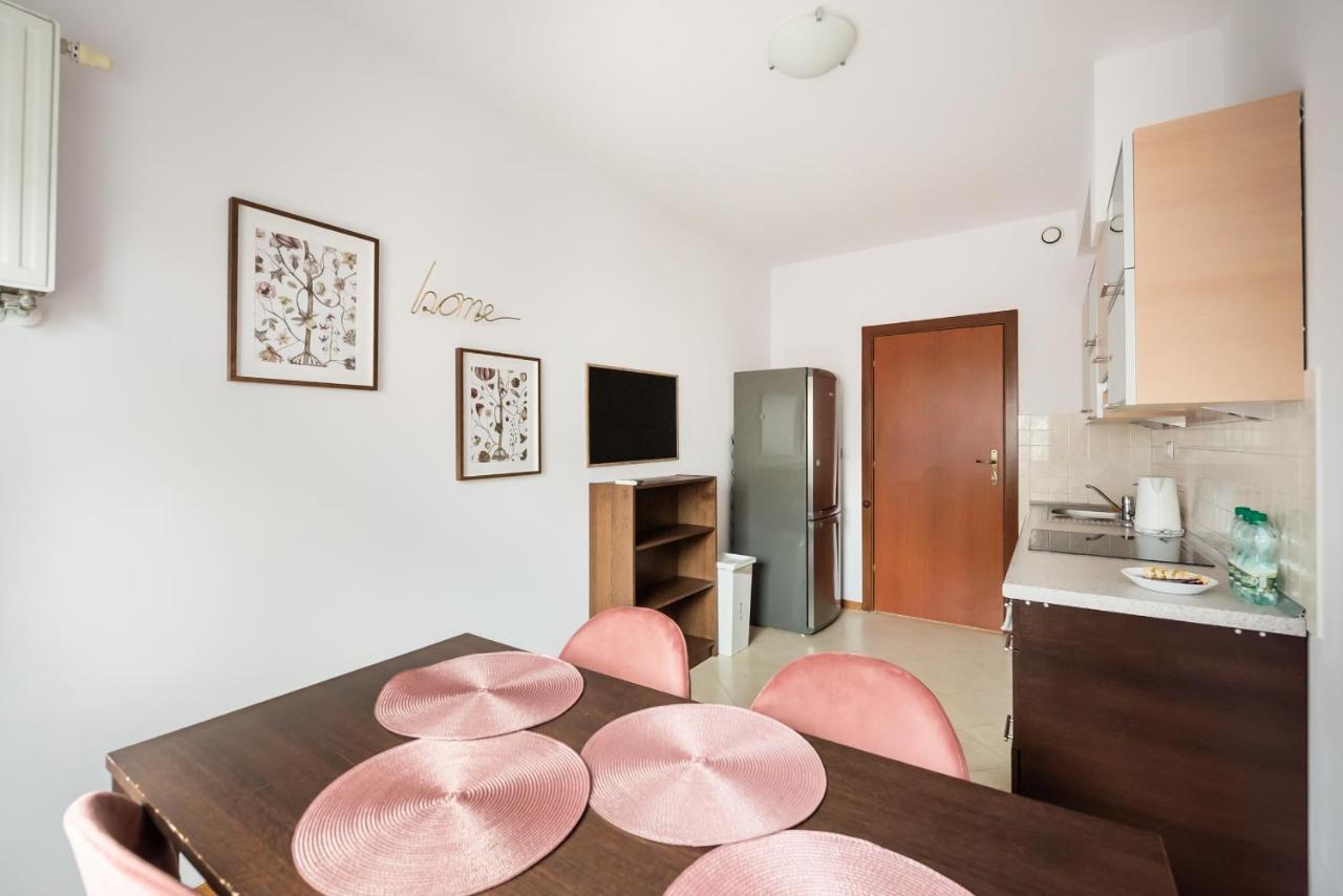 Wola Sunshine Apartment Free Parking Варшава Екстер'єр фото